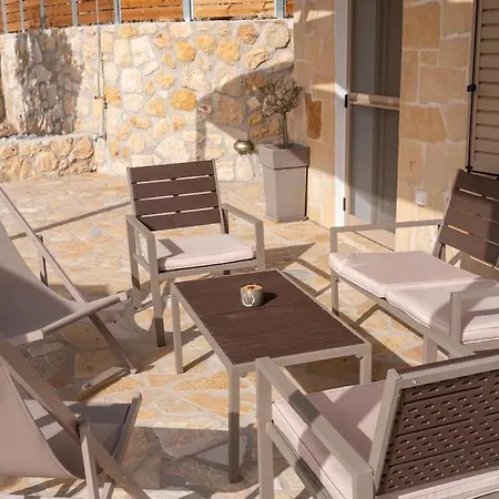 Hébergement de vacances Tzortzatos Tiny *