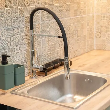 בית נופש Tzortzatos Tiny *