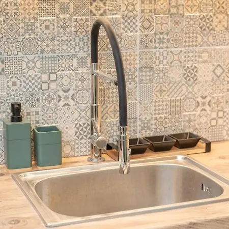 Tzortzatos Tiny * Kourouklata