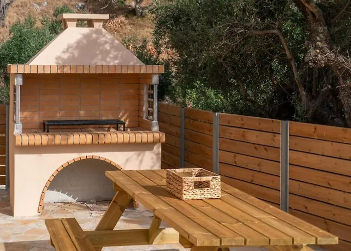 Tzortzatos Tiny * Kourouklata